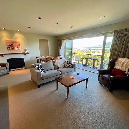 Terrace Downs 2 Bedroom Apartment Windwhistle Экстерьер фото